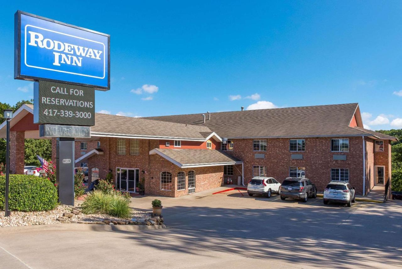 Rodeway Inn Branson, Brick House Exteriör bild